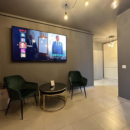 Elisio - Bricks Apartment Брашов Екстер'єр фото